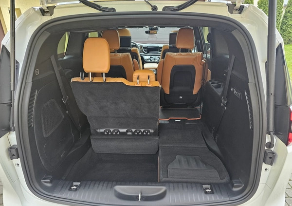 Chrysler Pacifica cena 271000 przebieg: 26167, rok produkcji 2022 z Słubice małe 781